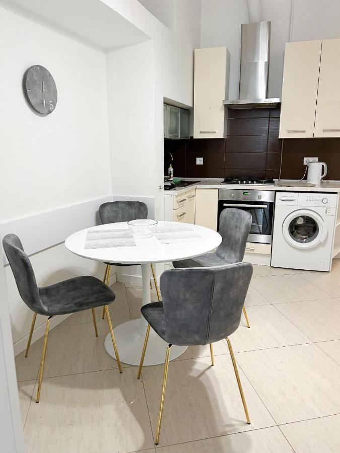 Miamo Apart Гнатюка 18 Lemberg Exterior foto